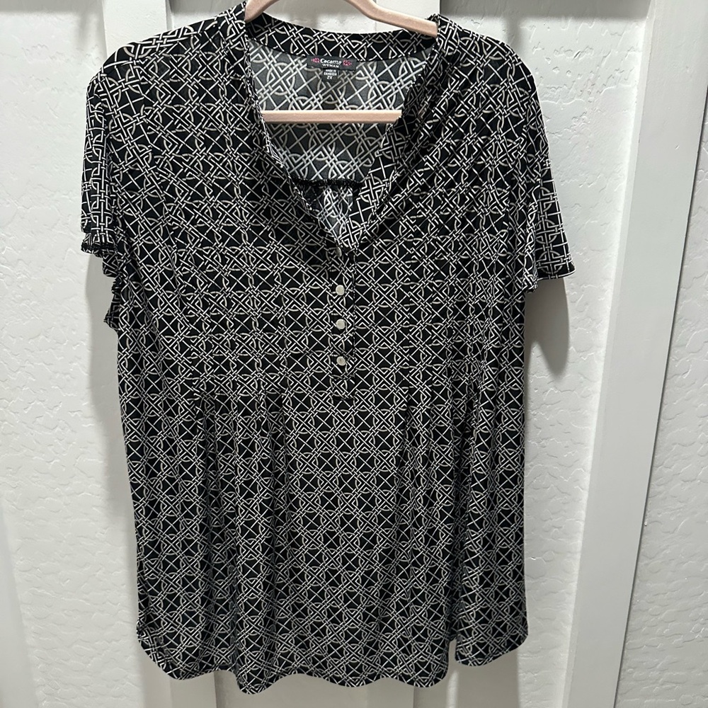 Cocomo Black and White Patterned Top